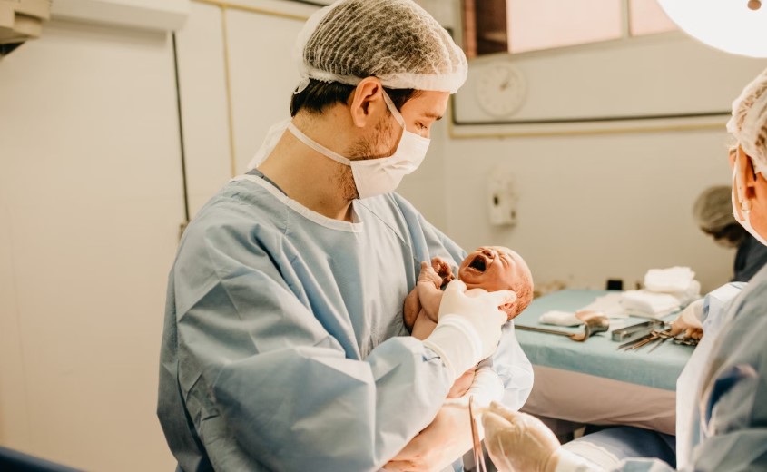 Best Hospitals In Kolkata For Newborn Baby Treatment.jpg